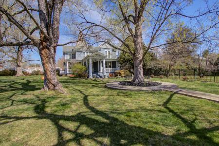 401 King St, Keysville, Virginia 23947, USA