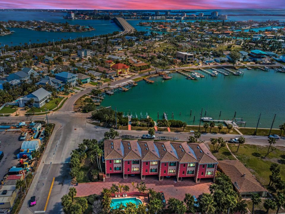 3390 W Maritana Dr #4, St Pete Beach, Florida 33706