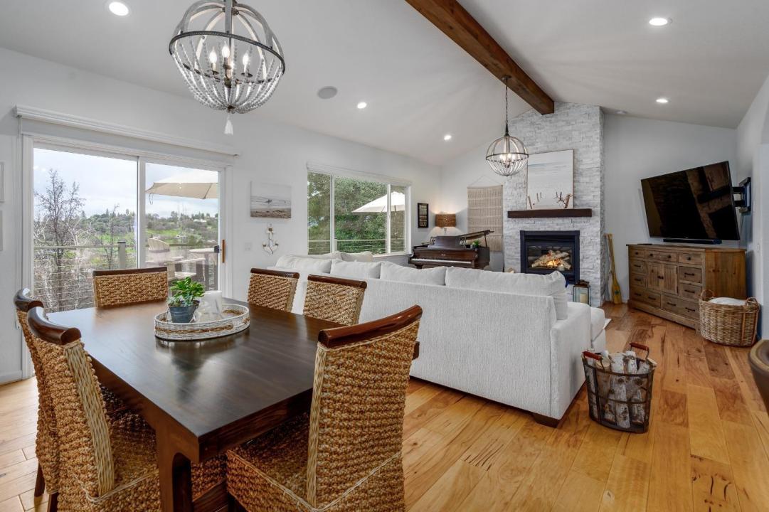 22957 Sunset Ridge Drive, Auburn, California 95602
