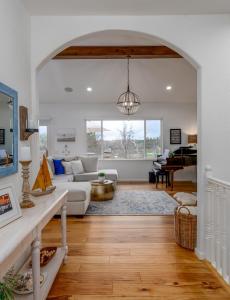 22957 Sunset Ridge Drive, Auburn, California 95602