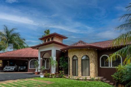 calle gavilanes , Rivas Pérez Zeledón, San José 00001, Costa Rica