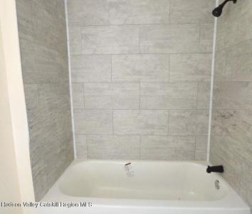 8 Marie Road, Highland, ניו יורק 12528, ארצות הברית של אמריקה