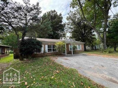 153 N Hickory, Piggott, Arkansas 72454