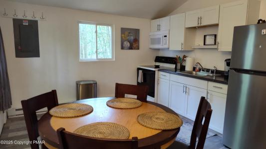 321 Stroud Court, Pocono Lake, Pensilvania 18347, Estados Unidos