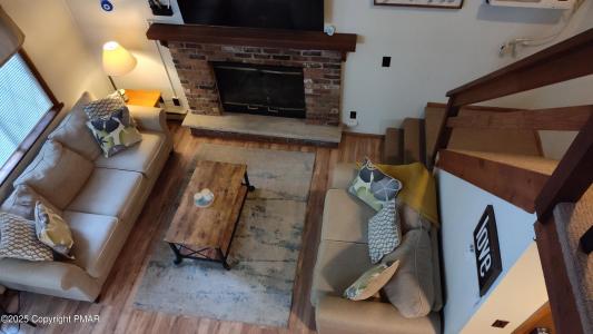 54 Deerfield Road, Lake Ariel, Pennsylvania 18436