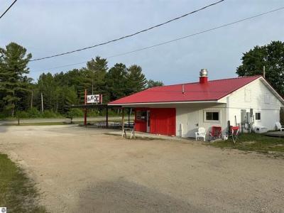 1876 W Ludington, Farwell, Michigan 48622, Estados Unidos