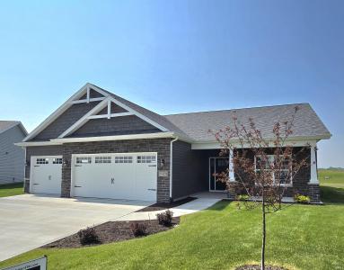 5429 Rio Azul Cove, Fort Wayne, Indiana 46818, USA