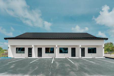 KINGSLEY TOWNHOMES 2 BED PLUS DEN UNIT 2., West Bay, Grand Cayman, Cayman Islands