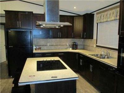 10404 93 STREET, Peace River, Альберта T8S 1P3, Канада