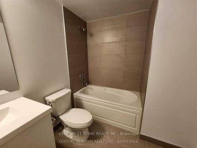 2550 SIMCOE ST N, Oshawa, Ontario L1L 0R5, Kanada
