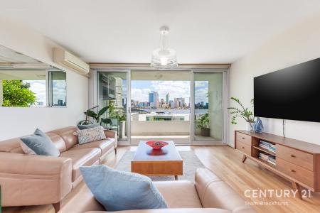 1/8 Darley Street, South Perth, WA 6151, Austrália