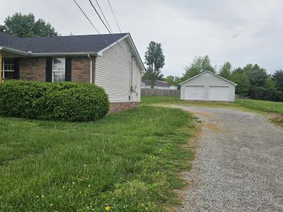 4015 Fykes Grove Rd, Cedar Hill, Tennessee 37032, USA