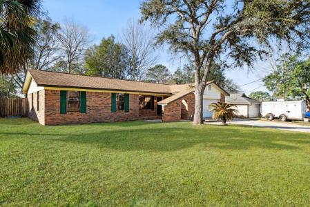 107 Campbell Avenue, Crestview, Florida 32536, HOA KỲ