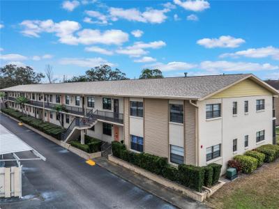 5967 Terrace Park Drive N #202, St Petersburg, Florida 33709, USA