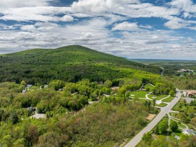 15  Rue du Marais, Shefford, Quebec J2M 1J3, Canada