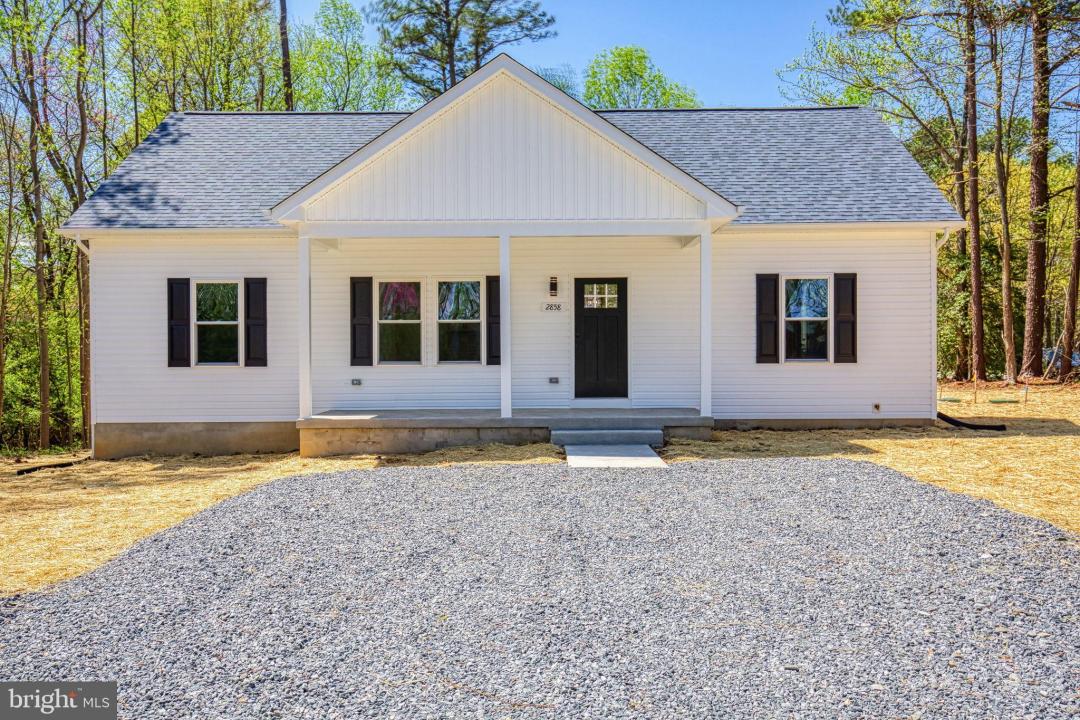 2858 North Independence, Montross, Virginie 22520, États-Unis