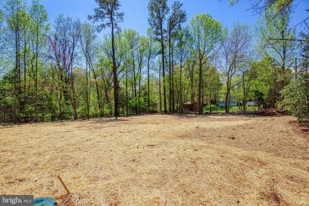 2858 North Independence, Montross, Virginie 22520, États-Unis