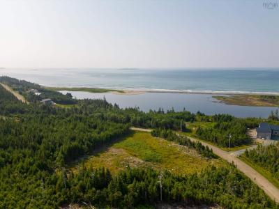 36 32 KAAKWOGOOK WAY, Clam Bay, Nova Scotia B0J 1P0, Canada