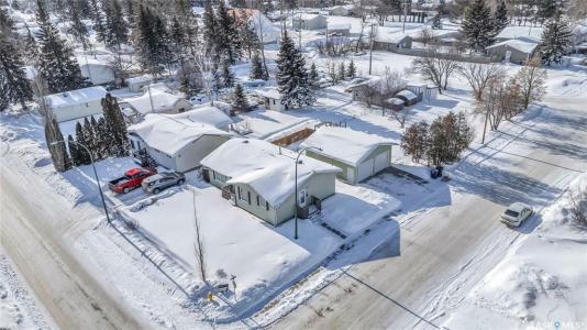 411 BROAD STREET, Cut Knife, Saskatchewan S0M 0N0, Canada