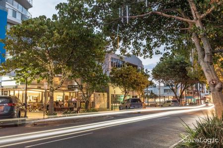 Shop 1/89 Landsborough Avenue, Scarborough, QLD 4020, Australia