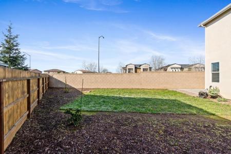 3384 Amanecer Avenue, Clovis, California 93619, USA