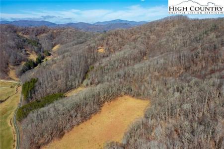 61+ acres TBD Glenn Miller Road, Warrensville, ノースカロライナ 28693, アメリカ合衆国