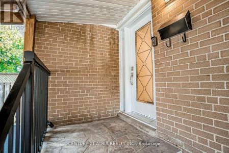 11 VALIA ROAD, Toronto (west Hill), Ontario M1E 3V9, Canadá