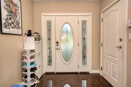 800 RAINBOW CRES, Saanich, Britisch-Kolumbien V8X 5M2, Kanada