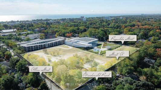 301 HELEN LAWSON LANE, Oakville, 安大略省 L6J 2B7, 加拿大