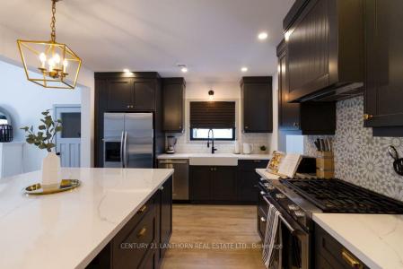 39 FAWCETT AVENUE, Prince Edward County, Ontario K0K 2T0, Canada