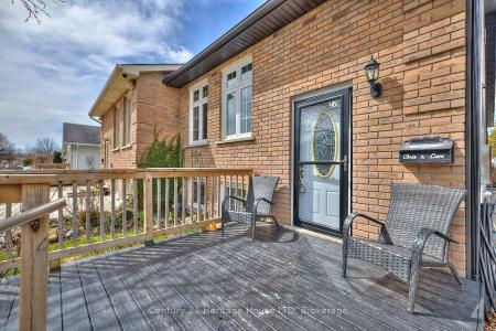 27 MAYFAIR DRIVE, Welland, Ontario L3C 7A1, Canada