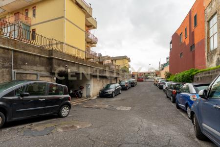 Via Caduti del Lavoro, Gravina Di Catania, Sicilia 95030, イタリア