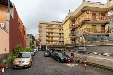 Via Caduti del Lavoro, Gravina Di Catania, Sicilia 95030, イタリア