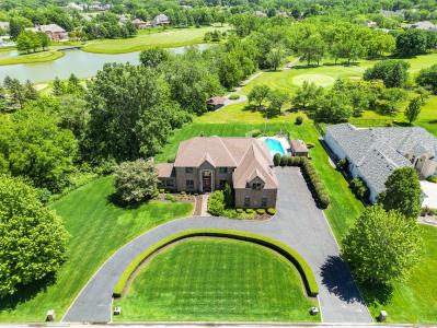 811 Royal Dublin Lane, Dyer, Indiana 46311, USA