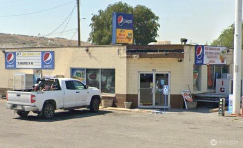 102 N 1st Avenue, Mesa, Washington 99343, USA