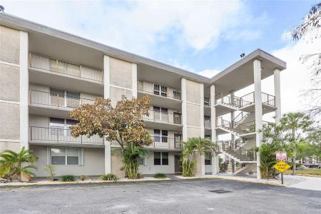 4851 NW 26th Court # 233, Lauderdale Lakes, Florida 33313, Estados Unidos