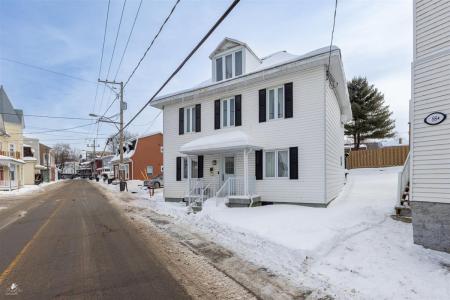 90 Rue St-Joseph, Lévis (Desjardins), 魁北克省 G6V 1B8, 加拿大
