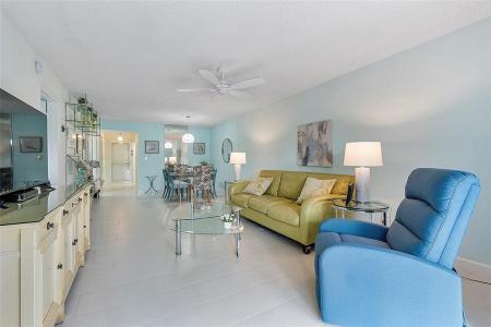 6080 NW 44th street # 214, Lauderhill, Floryda 33319, USA