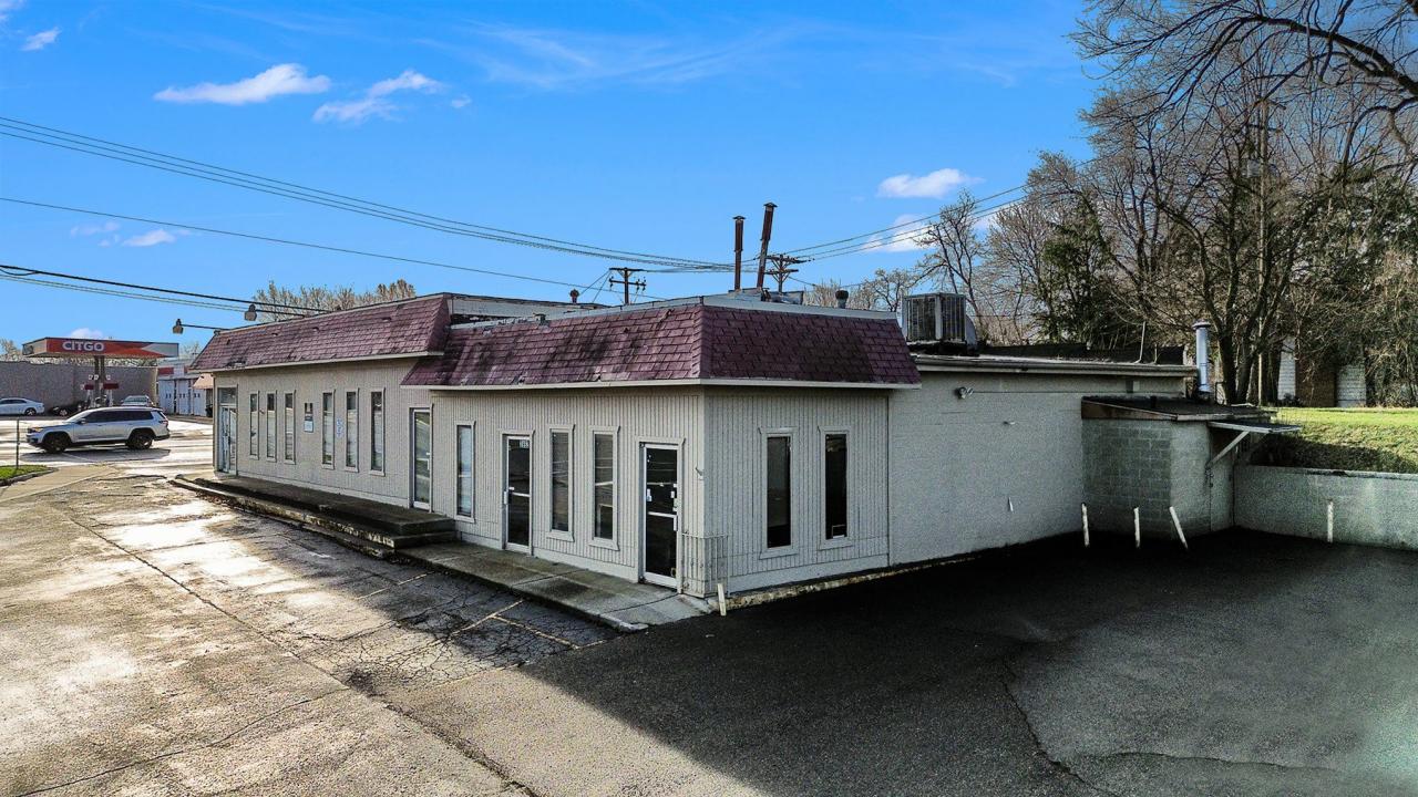 3992 Auburn RD, AuburnHills, Michigan 48326, Estados Unidos
