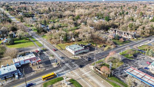 3992 Auburn RD, AuburnHills, Michigan 48326, Estados Unidos