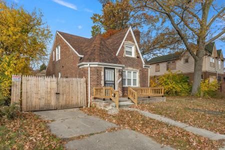 16509 Woodingham Drive, Detroit, Michigan 48221, USA