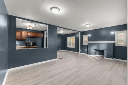 16509 Woodingham Drive, Detroit, Michigan 48221, USA