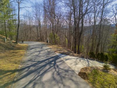 99999 Churchill Downs Drive, Fairview, Carolina Do Norte 28730, Estados Unidos