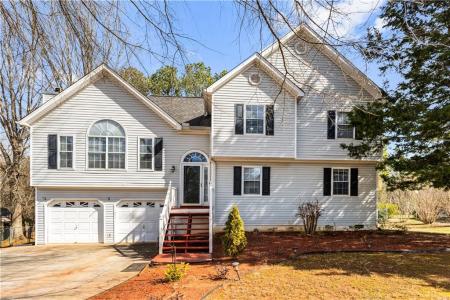 13 Greystone Lane NW, Cartersville, Georgia 30121, USA