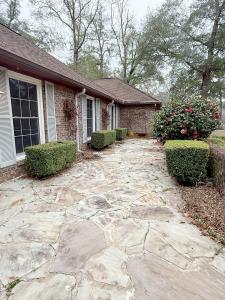 101 Oak Leaf Circle, Enterprise, Alabama 36330, USA