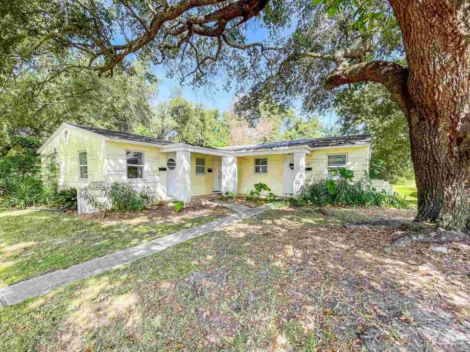 8 Rowland Ct, Pensacola, Florida 32507