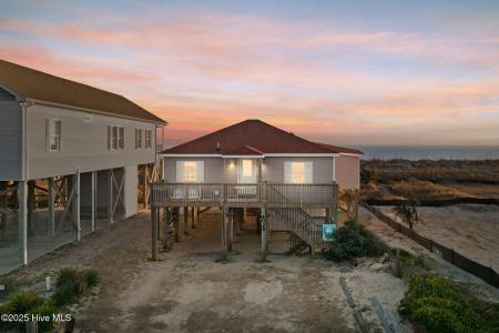 4025 E Beach Drive, Oak Island, Kuzey Karolina 28465, Amerika Birleşik Devletleri