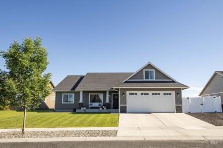 1724 Pioneer Drive, Lewiston, Idaho 83501, USA