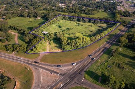 811 W Main, Mt Vernon, Texas 75457, Stati Uniti