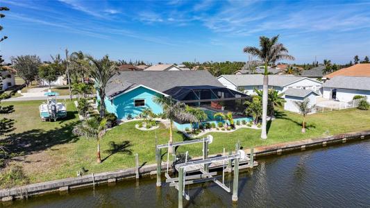 15652 Ruston Circle, Port Charlotte, Floryda 33981, USA